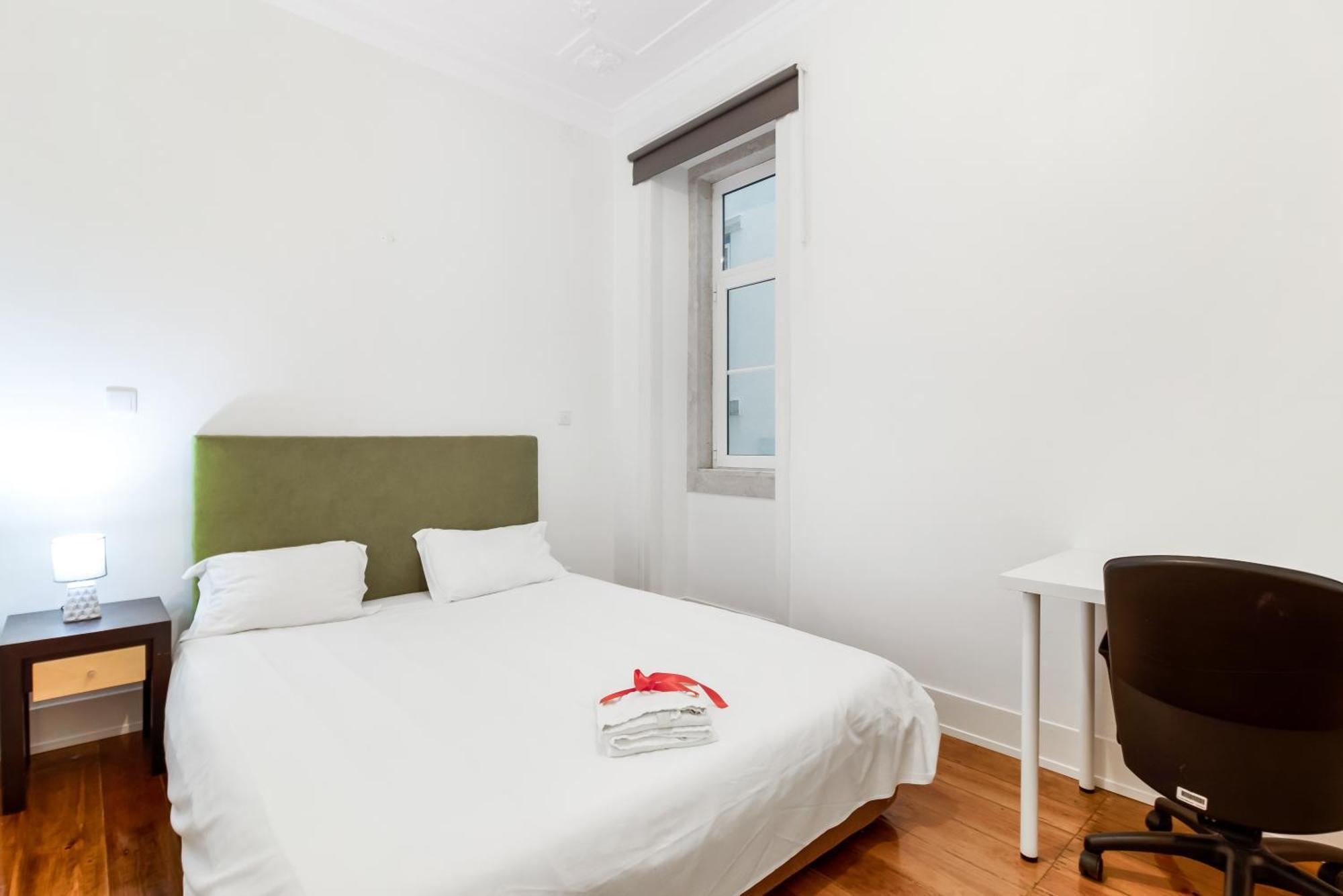 Arroios - Second Floor Hotel Lisbon Bagian luar foto