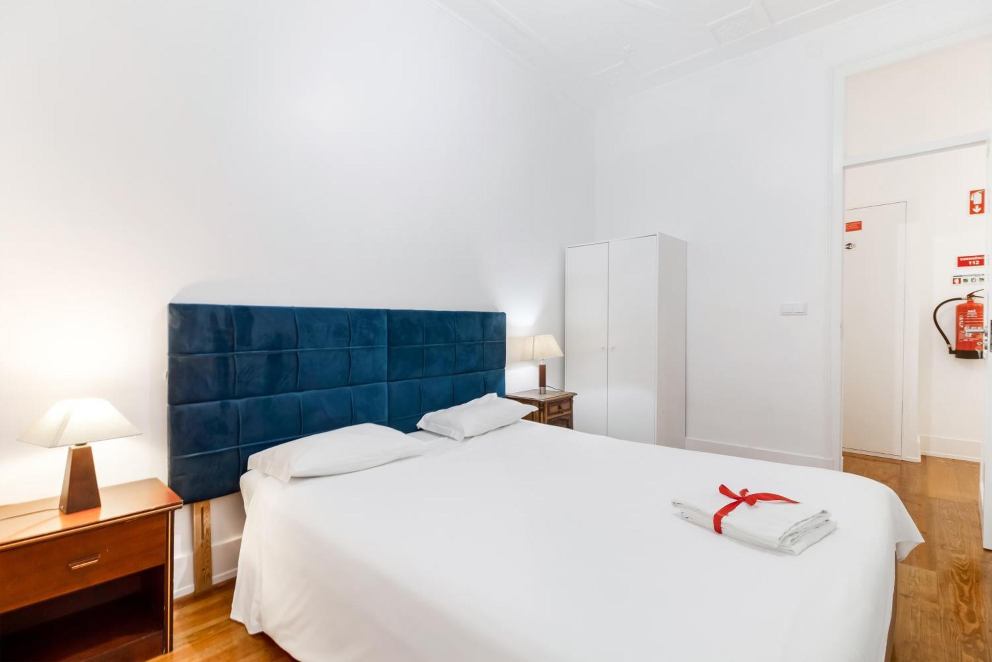 Arroios - Second Floor Hotel Lisbon Bagian luar foto