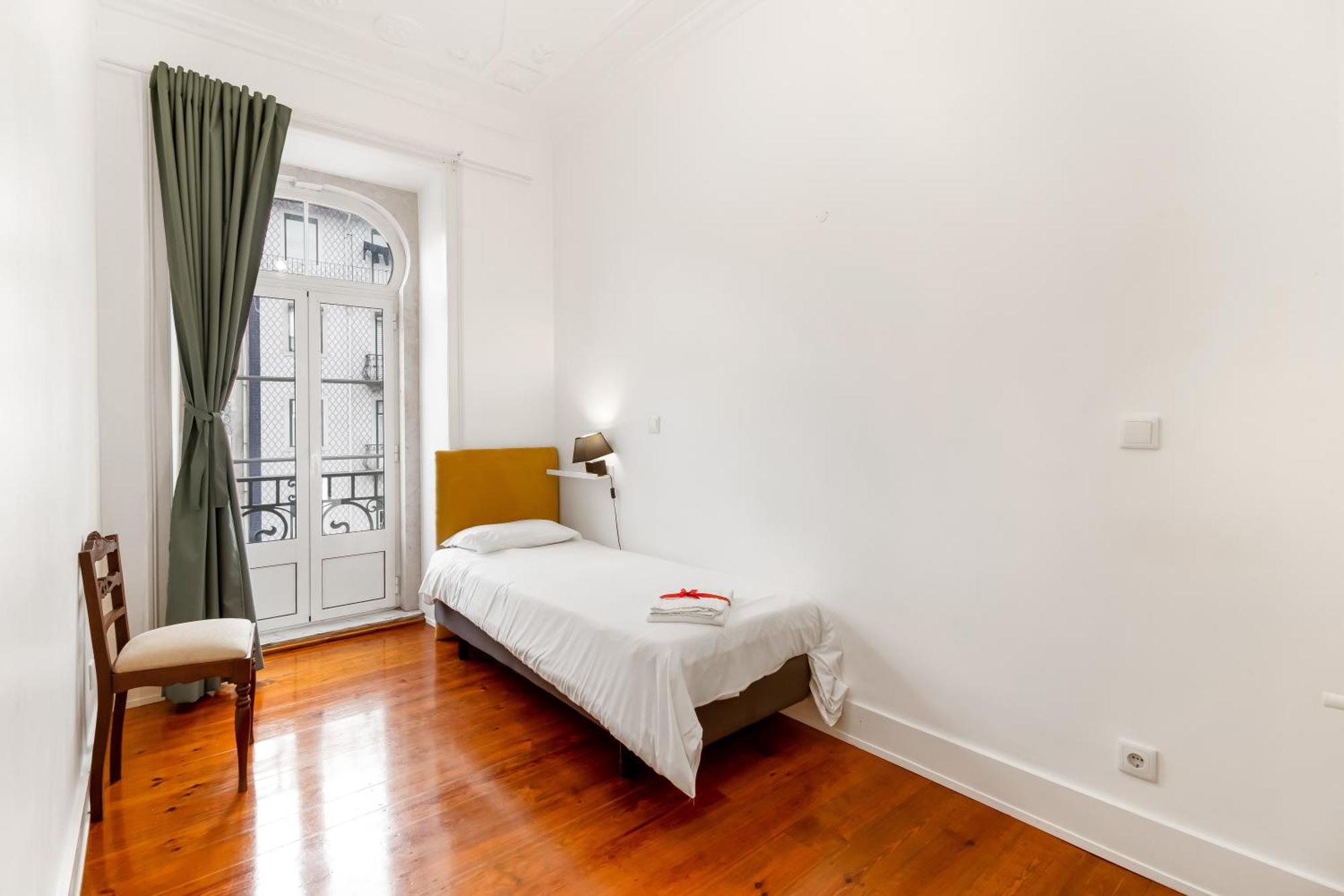 Arroios - Second Floor Hotel Lisbon Bagian luar foto